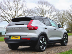 2024 Volvo Ex40 Single Motor Extended Range 78kwh Plus Auto 5dr in Silver — image 6