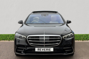 2023 Mercedes-Benz S-Class 3.0 S580el 22kwh Amg Line (premium Plus, Executive) Saloon 4dr Petrol Plug-In Hybrid G-Tronic+ Euro 6 (s/s) (510 Ps) in Black — image 3