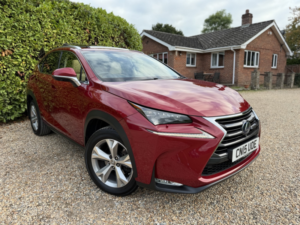2015 Lexus Nx 2.5 300h Premier in Red — image 5
