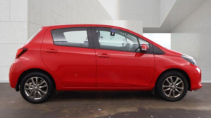 2014 Toyota Yaris 1.33 Dual Vvt-I Icon Euro 5 5dr Euro 5 in Red — image 6