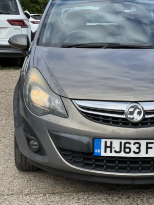 2013 Vauxhall Corsa 1.4 16v Energy in Brown — image 3