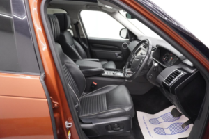 2020 Land Rover Discovery 2.0 Si4 Hse Auto 4WD Euro 6 (s/s) 5dr in Orange — image 5