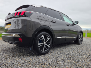 2017 Peugeot 3008 1.6 Bluehdi Gt Line SUV 5dr Diesel Manual Euro 6 (s/s) (120 Ps) in Grey — image 2