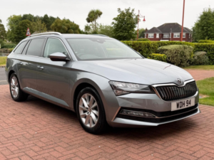2021 Skoda Superb 1.4 Tsi Iv 13kwh Se Technology DSG Euro 6 (s/s) 5dr in Grey — image 2