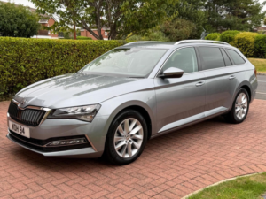2021 Skoda Superb 1.4 Tsi Iv 13kwh Se Technology DSG Euro 6 (s/s) 5dr in Grey — image 4