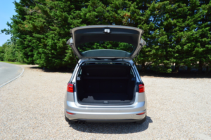 2016 Volkswagen Golf Sv 1.4 Tsi Bluemotion Tech Se in Silver — image 6