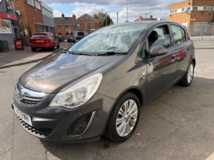 2013 Vauxhall Corsa 1.2i Ecoflex 16v Se Euro 5 (s/s) 5dr in Grey — image 5