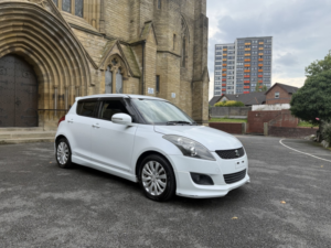 2013 Suzuki Swift Hatchback (2010 - 2017) in White — image 4