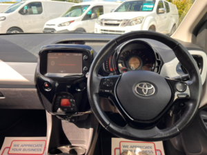 2017 Toyota Aygo 1.0 Vvt-I X-Press in White — image 3