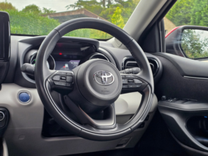 2023 Toyota Yaris 1.5 Vvt-H Excel Hatchback 5dr Petrol Hybrid E-CVT Euro 6 (s/s) (116 Ps) in Red — image 5
