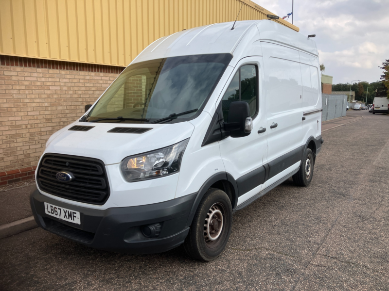 2018 Ford Transit 2.0 350 Ecoblue Panel Van 5dr Diesel Manual Fwd L2 H3 Euro 6 (130 Ps) in White — image 1
