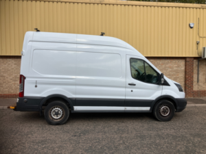 2018 Ford Transit 2.0 350 Ecoblue Panel Van 5dr Diesel Manual Fwd L2 H3 Euro 6 (130 Ps) in White — image 4