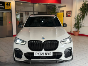 2019 BMW X5 3.0 X5 Xdrive30d M Sport in White — image 3