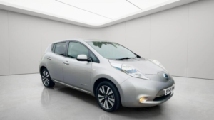 2015 Nissan Leaf 24kwh Tekna Auto 5dr in Silver — image 4