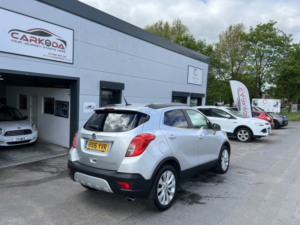 2016 Vauxhall Mokka 1.6 Cdti Se in Silver — image 2