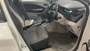 2015 Renault Zoe Dynamique Nav Electric Automatic White 5dr Lowtax+satnav in White — image 5