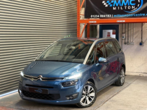 2015 Citroen Grand C4 Picasso 1.6 E-Hdi Exclusive Etg6 Euro 5 (s/s) 5dr in Blue — image 2