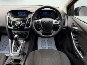 2013 Ford Focus 1.6 Titanium Navigator Powershift Euro 5 5dr in Black — image 4