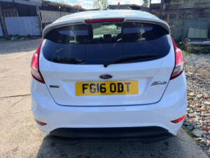 2016 Ford Fiesta 1.0 T Ecoboost Zetec S in White — image 5