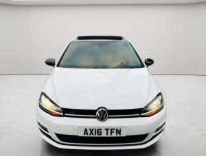 2016 Volkswagen Golf 1.4 Tsi Bluemotion Tech Act Gt Edition DSG Euro 6 (s/s) 5dr in White — image 4
