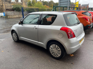 2011 Suzuki Swift 1.3 Sz3 3dr in Silver — image 2