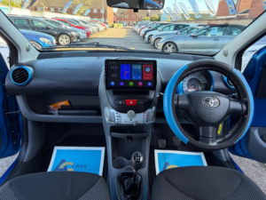2009 Toyota Aygo 1.0 Vvt-I Blue Euro 4 5dr in Blue — image 2