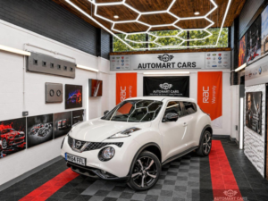 2014 Nissan Juke 1.2 Dig-T Tekna Euro 5 (s/s) 5dr Euro 5 in White — image 3