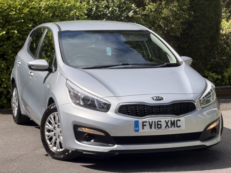 2016 Kia Ceed 1.6 Crdi 1 in Silver — image 1