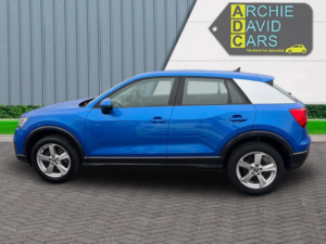 2019 Audi Q2 1.6 Tdi 30 Sport in Blue — image 5