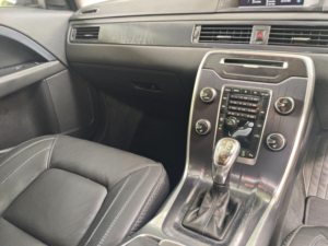 2013 Volvo V70 1.6 T4 Se Lux Estate 5dr Petrol Powershift Euro 5 (180 Ps) in Blue — image 6