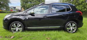 2015 Peugeot 2008 1.6 Bluehdi Urban Cross in Black — image 2