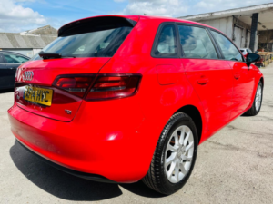 2014 Audi A3 1.6 Tdi Se Sportback Euro 5 (s/s) 5dr in Red — image 4