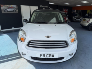 2014 MINI Countryman 1.6 Cooper All4 Euro 6 (s/s) 5dr in White — image 4