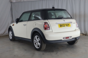 2012 MINI Hatch 1.6 Cooper Hatch in White — image 2