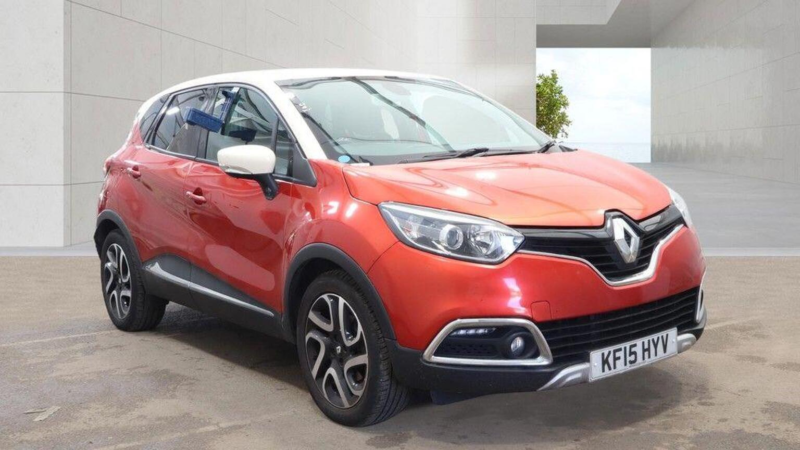 2015 Renault Captur 1.2 Tce Signature Edc Euro 5 5dr in Red — image 1