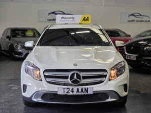2014 Mercedes-Benz Gla 2.1 Gla220 Cdi Se in White — image 3