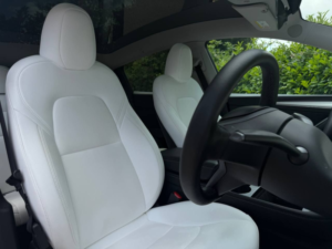 2024 Tesla Model Y (dual Motor) Long Range SUV 5dr Electric Auto 4wde (384 Bhp) in White — image 3