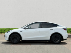 2024 Tesla Model Y (dual Motor) Long Range SUV 5dr Electric Auto 4wde (384 Bhp) in White — image 6