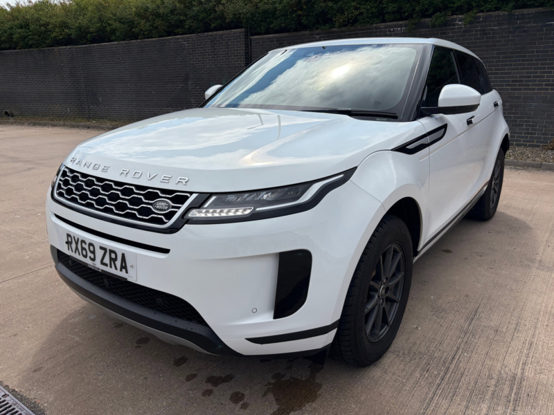 2019 Land Rover Range Rover Evoque 2.0 D150 SUV 5dr Diesel Manual Fwd Euro 6 (s/s) (150 Ps) in White — image 1