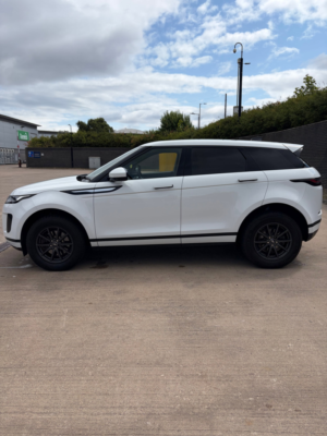 2019 Land Rover Range Rover Evoque 2.0 D150 SUV 5dr Diesel Manual Fwd Euro 6 (s/s) (150 Ps) in White — image 2