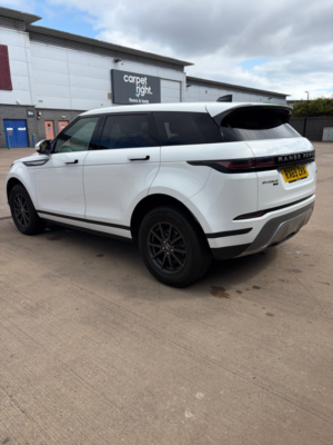 2019 Land Rover Range Rover Evoque 2.0 D150 SUV 5dr Diesel Manual Fwd Euro 6 (s/s) (150 Ps) in White — image 3