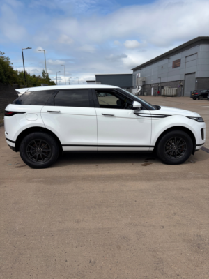 2019 Land Rover Range Rover Evoque 2.0 D150 SUV 5dr Diesel Manual Fwd Euro 6 (s/s) (150 Ps) in White — image 6