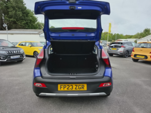 2023 Hyundai Bayon 1.0 Bayon Se Connect 1.0t 48v Dct My23 in Blue — image 5