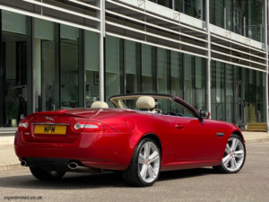 2014 Jaguar Xk 5.0 V8 Portfolio in Red — image 3