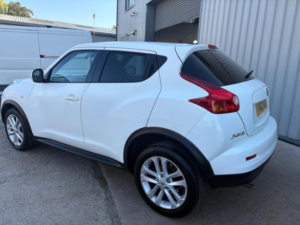2013 Nissan Juke 1.6 Acenta Premium CVT Euro 5 5dr in White — image 4
