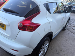 2013 Nissan Juke 1.6 Acenta Premium CVT Euro 5 5dr in White — image 6