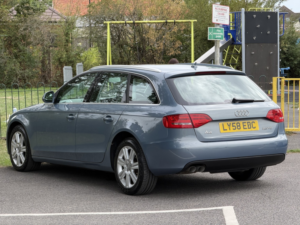 2008 Audi A4 Avant 2.0 Tdi Executive Se in Blue — image 5