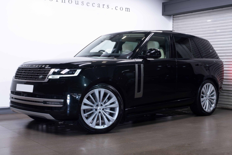 2024 Land Rover Range Rover 3.0 D350 Mhev Hse Auto 4WD Euro 6 (s/s) 5dr in Black — image 1