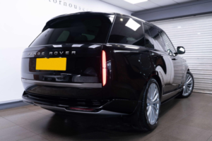 2024 Land Rover Range Rover 3.0 D350 Mhev Hse Auto 4WD Euro 6 (s/s) 5dr in Black — image 4