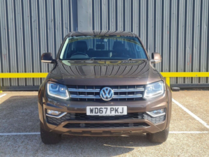 2018 Volkswagen Amarok 3.0 Tdi V6 Bluemotion Tech Highline Pickup Double Cab 4dr Diesel Auto 4motion Euro 6 (s/s) (224 Ps) in Brown — image 3